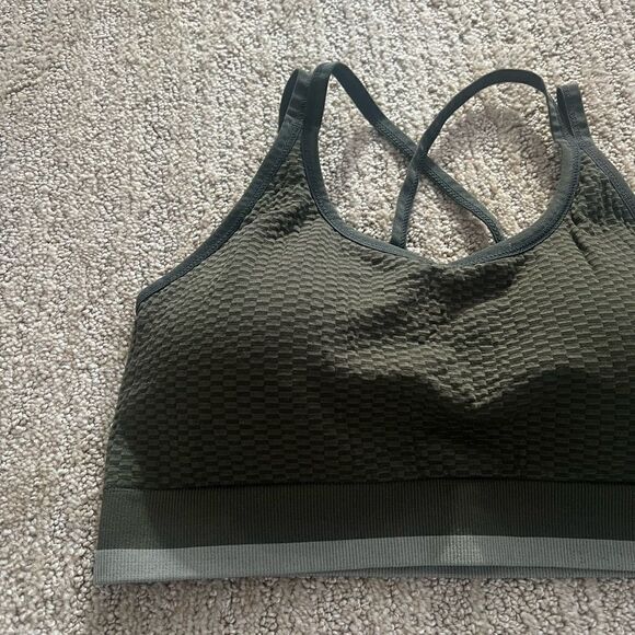 Zella Green Textured Criss Cross Sports Bra - Picture 2 of 5